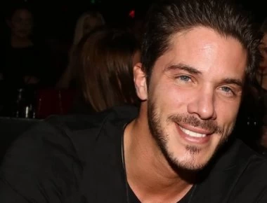 Νίκος Οικονομόπουλος: Αυτό το μοντέλο του GNTM «αντικατέστησε» την Αραβανή - Η γνωριμία και το φλερτ (φωτο)